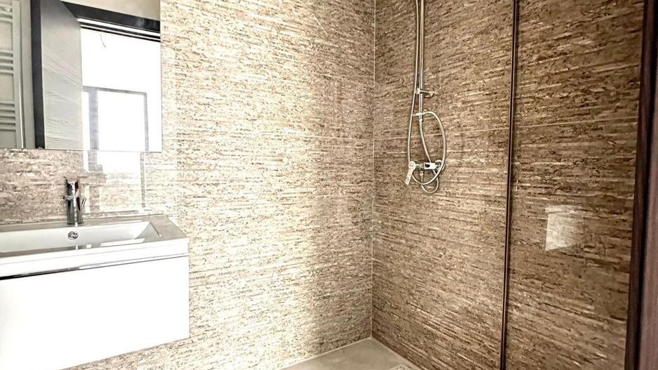 Mamaia nord - 3 Camere de Vanzare- vedere frontala mare - Poză 5