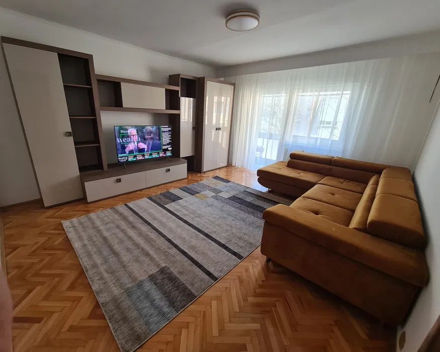 Apartament 3 camere | Marasti | Et intermediar | 2 Balcoane | 70 mp - Poză 2