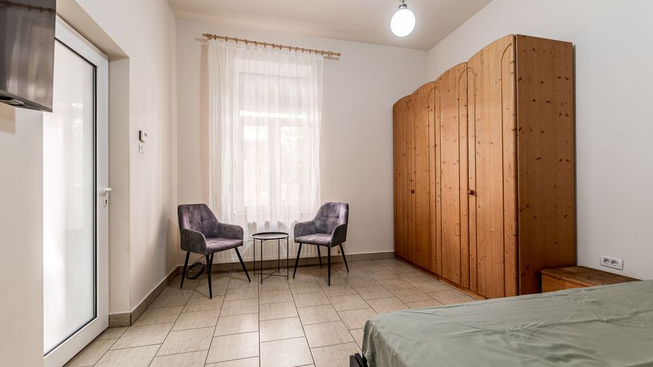 Apartament pe două nivele în Piața Catedralei, Arad. - Poză 9