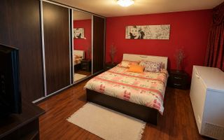 Casa cu 4 camere in localitatea Cheresig - Poză 5