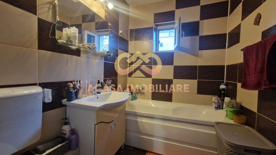 APARTAMENT 3 CAMERE CANTA   72mp - Poză 11