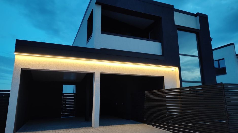 Casa individuala 4 camere 3 bai garaj Cartier Izvor Tarlungeni Brasov - Poză 1