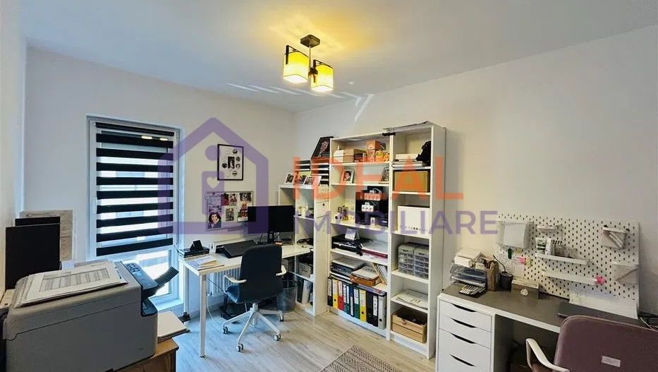 Triplex cu 5 camere complet mobilat si utilat, in SELIMBAR - Poză 14