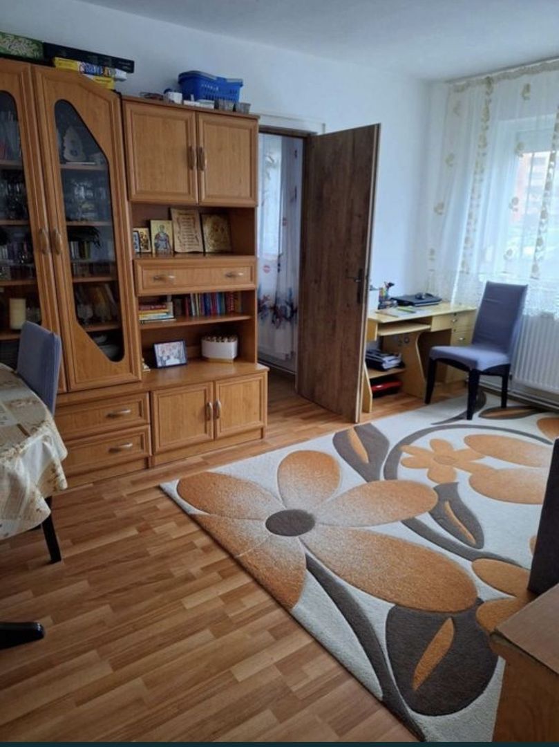 Vand sau schimb apartament - Poză 1