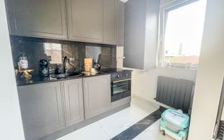 Ultrafinisat, zona semicentrala, cu doua locuri de parcare in subteran - Poză 4