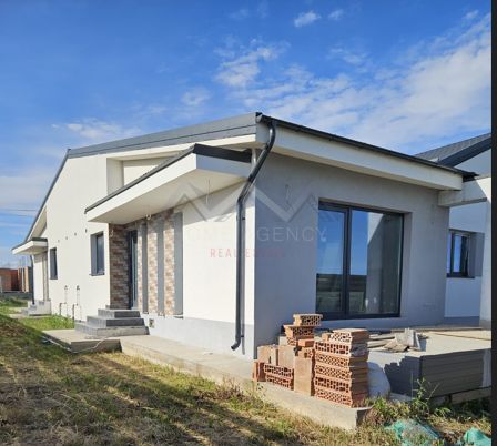 Vilă de vânzare Tunari 3 camere NOU Cartierul Tineretului - Poză 2