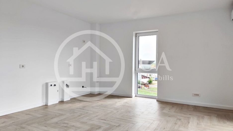 De vanzare apartament cu 3 camere cartierul Prima Arena, Oradea - Poză 1