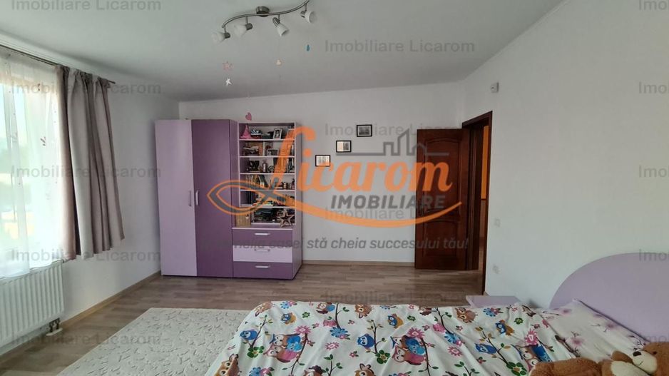 Duplex Sanpetru P+E,5 camere,teren 375 mp,260000 euro - Poză 7