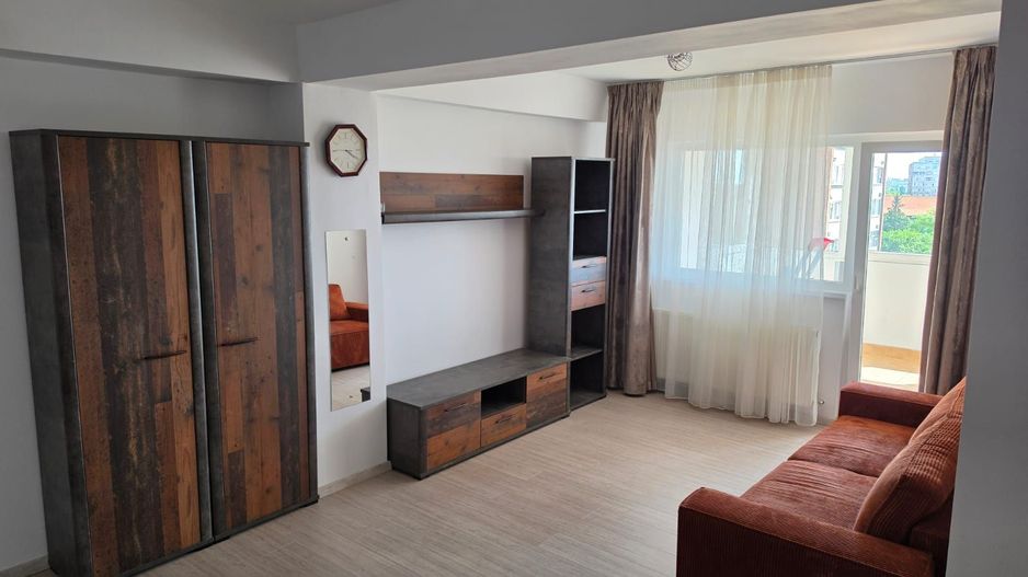 Apartament 3 camere Zona Gh Lazar - Poză 1