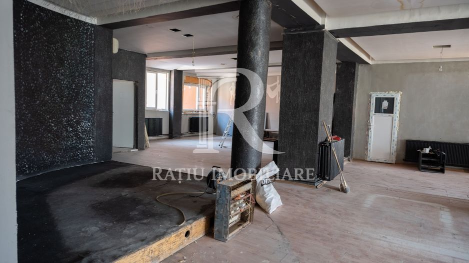 Spatiu Comercial | Etajul 1 + Mansarda | Decebal | 300 mp | Oradea - Poză 11