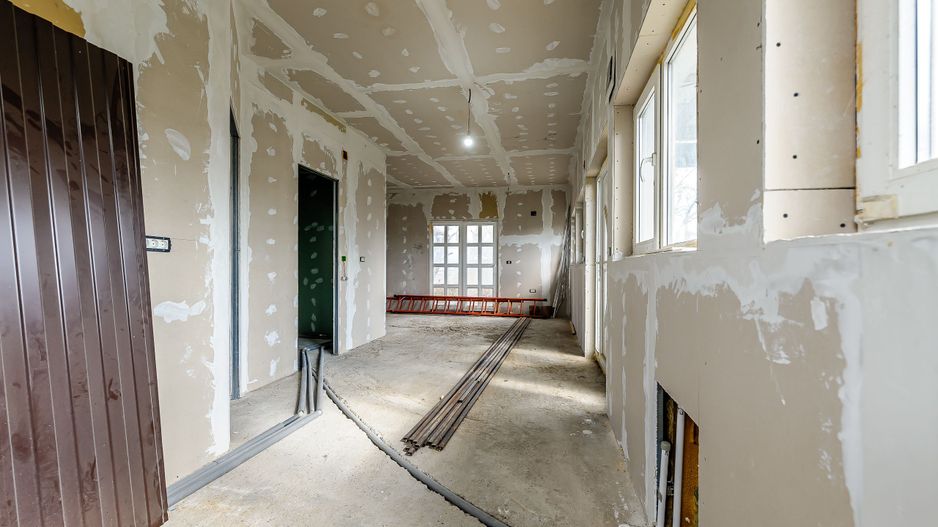 PREȚ NOU!!! Casă la preț de apartament - Vladimirescu - Poză 4