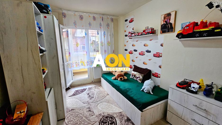 Apartament 4 camere, 2 balcoane, 2 bai, 79 mp utili, zona Closca - Poză 10