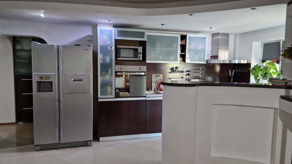 Apartament 3 camere mobilat, 82 mp, 2 bai, bloc 1988, Drumul Sarii - Poză 1