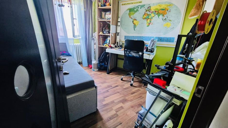 Apartament cu 3 camere decomandat Dacia - Poză 6