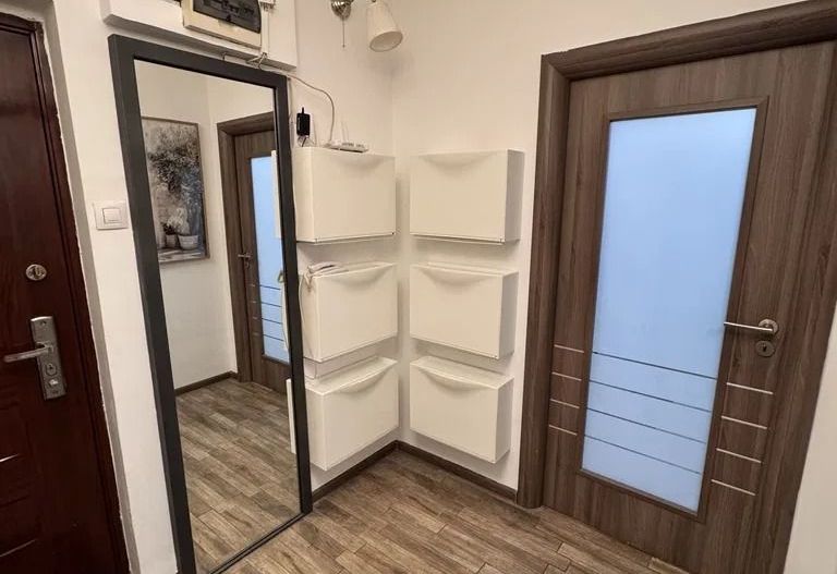 AP. 2 CAMERE PRIMA INCHIRIERE, COMPLET RENOVAT, BUCATARIE INCHISA - Poză 12