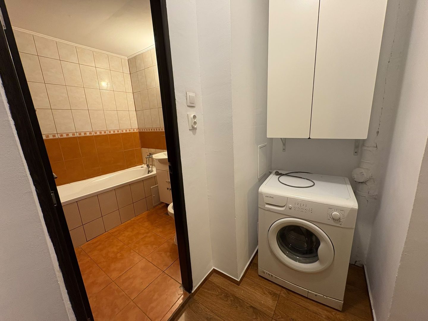 AP. 2 CAMERE - PIATA SUDULUI, METROU 6 MINUTE, MOBILAT/UTILAT - Poză 7