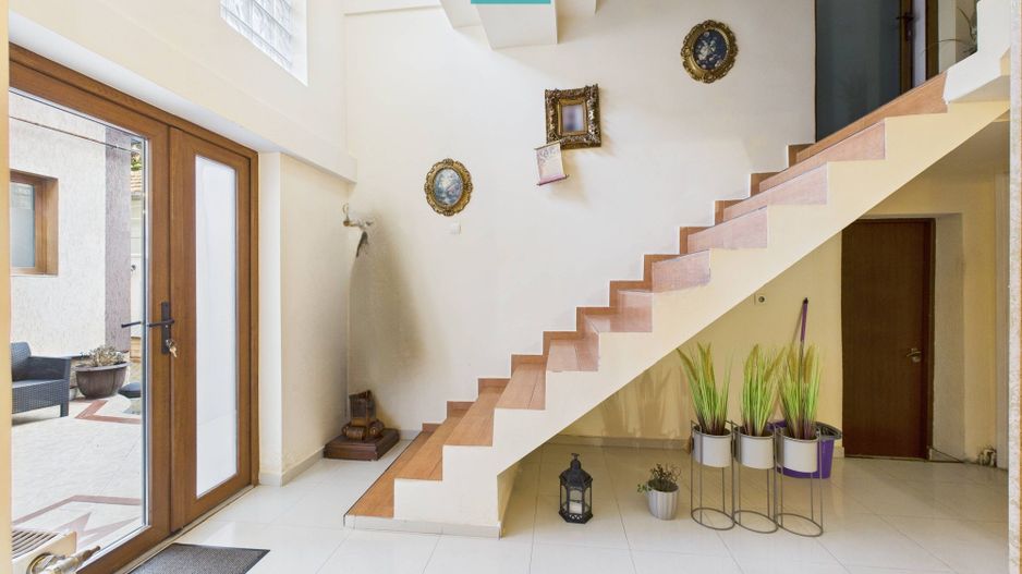 Casă cu spațiu comercial Arad, calea Aurel Vlaicu - Poză 9