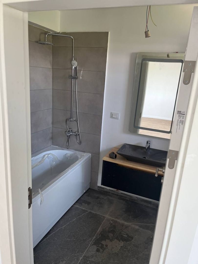 De vanzare casa vila moderna 4 camere Berceni - Poză 4