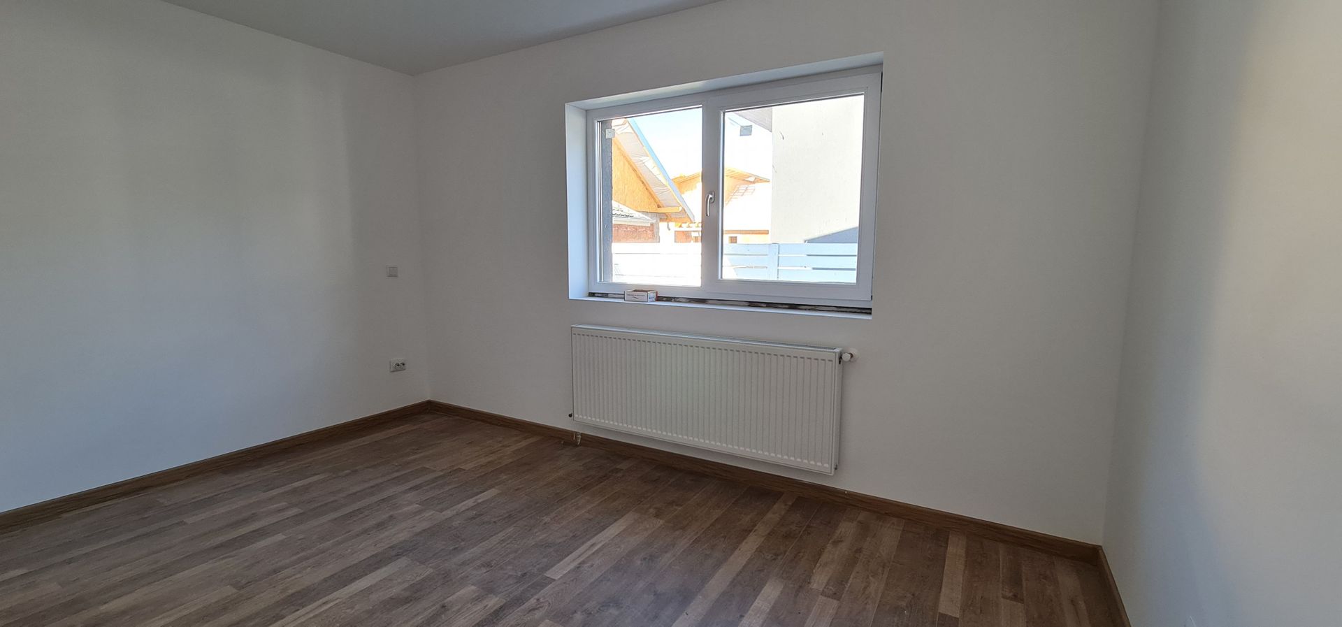 Casa finalizata si intabulata 3 camere Cartier Izvor Tarlungeni Brasov - Poză 10