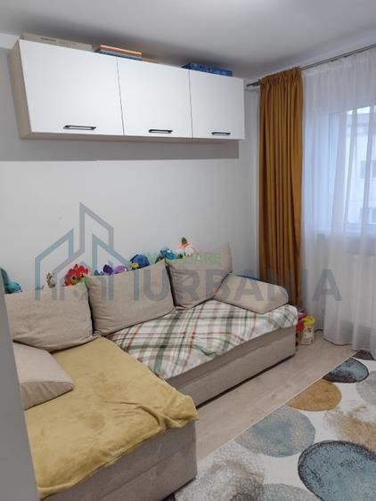 Apartament cu 2 camera decomandat - Poză 3