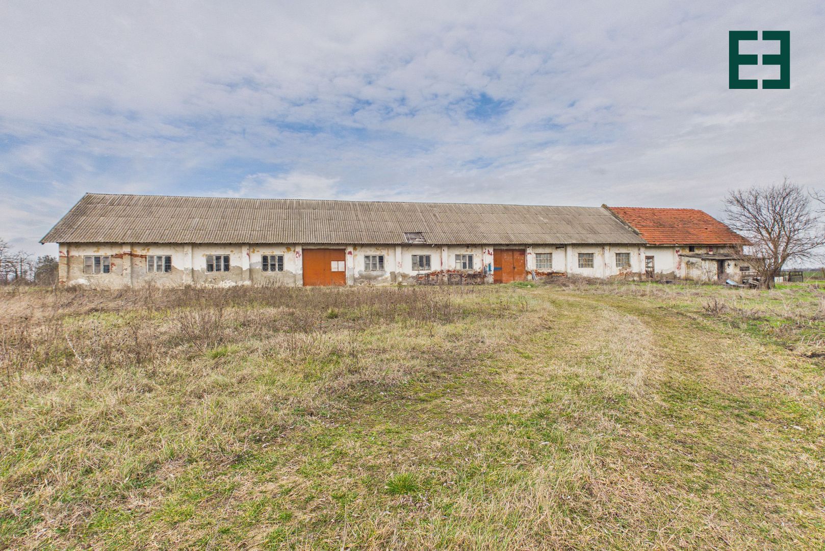 Proprietate industrială + Teren 8.632 - Voiteg - Județul Timiș - Poză 3