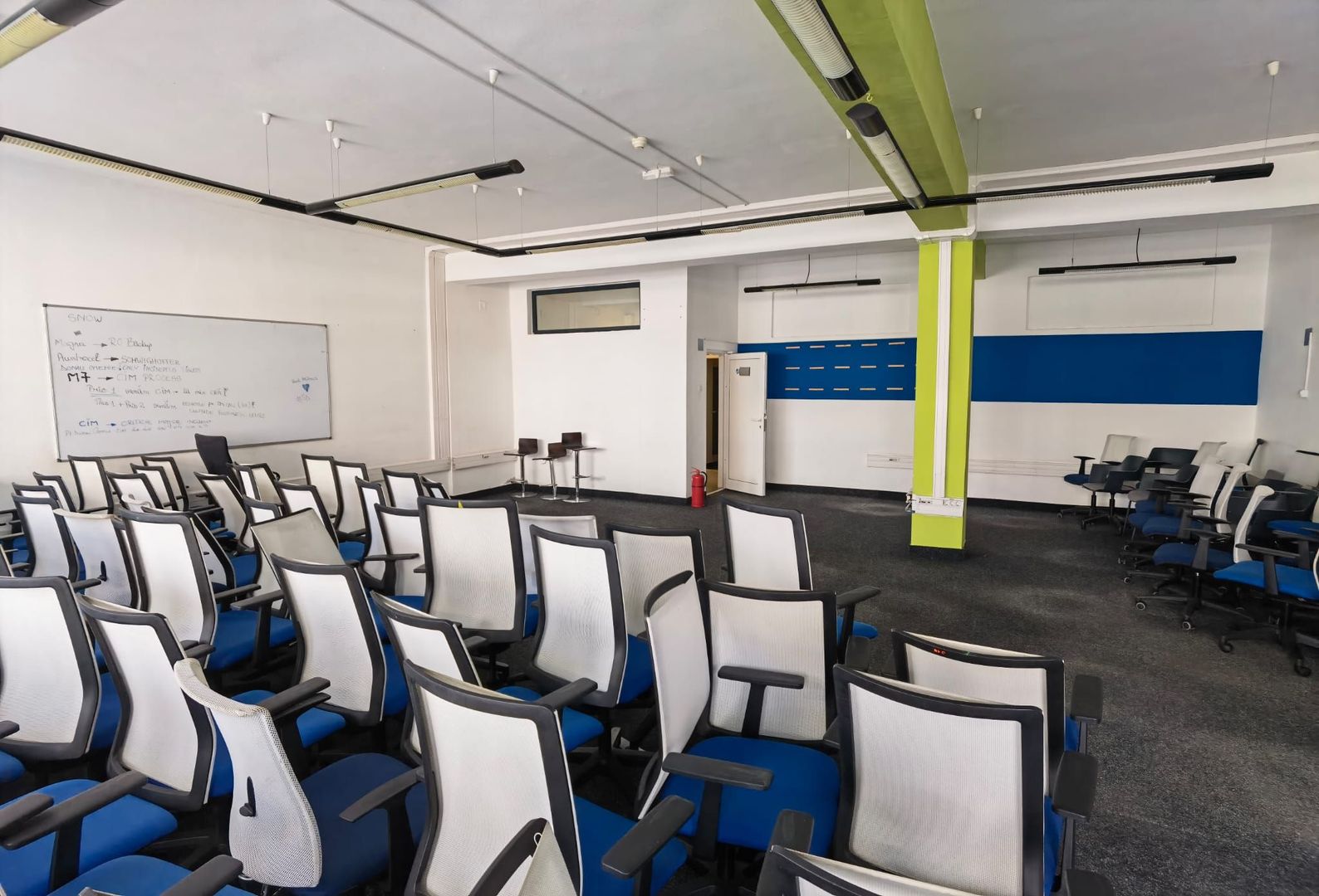 Spatii birouri/servicii - Poză 38