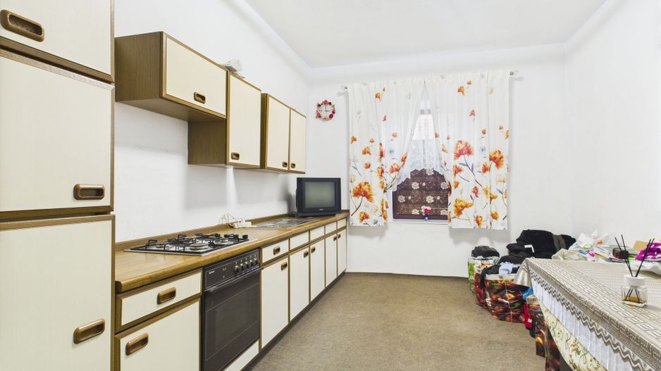 Casă Individuală cu spațiu comercial - Variaș - Poză 24