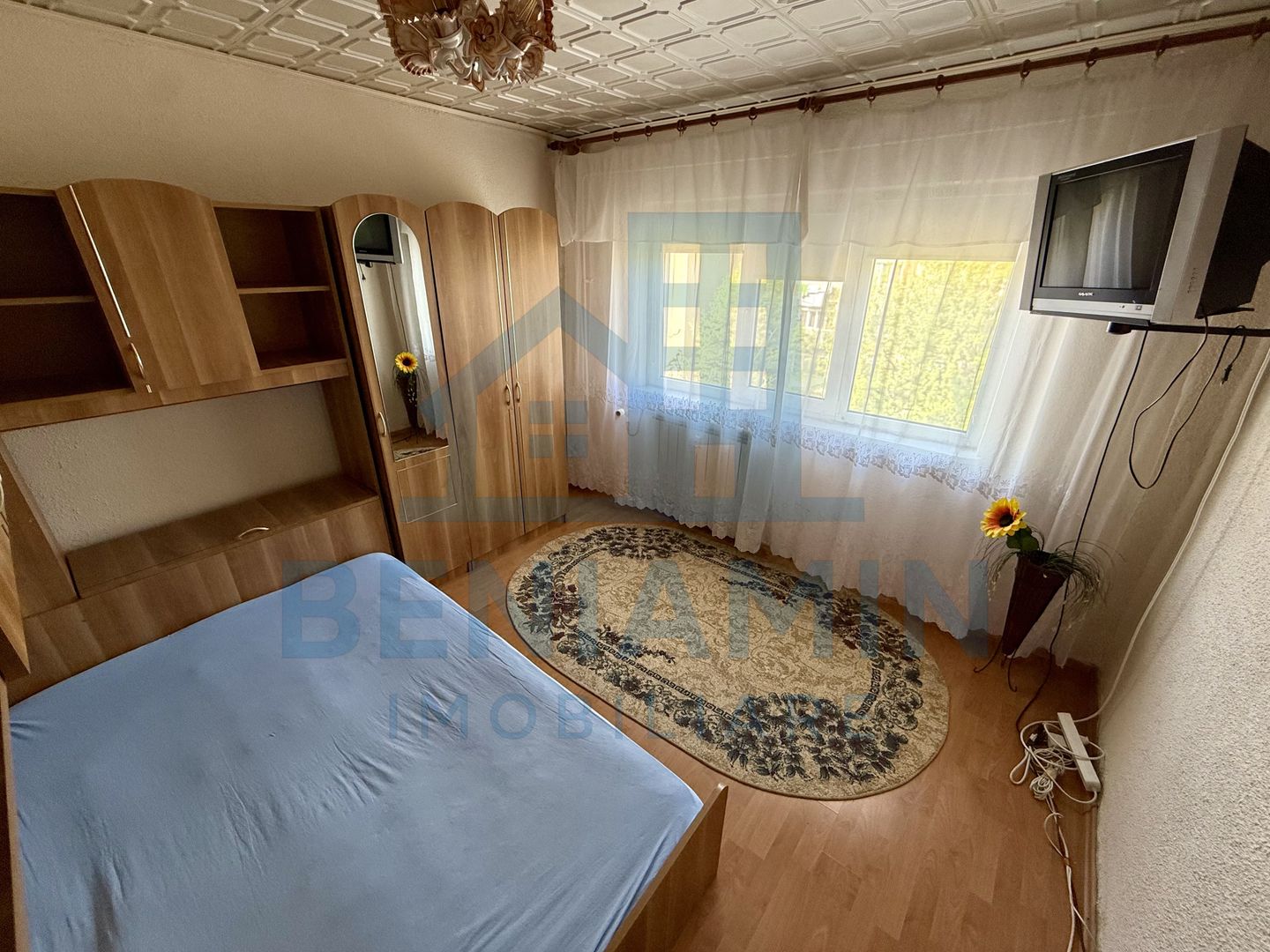 2 camere decomandat Sarari 54mp Piscina Sanziana mobilat utilat - Poză 2
