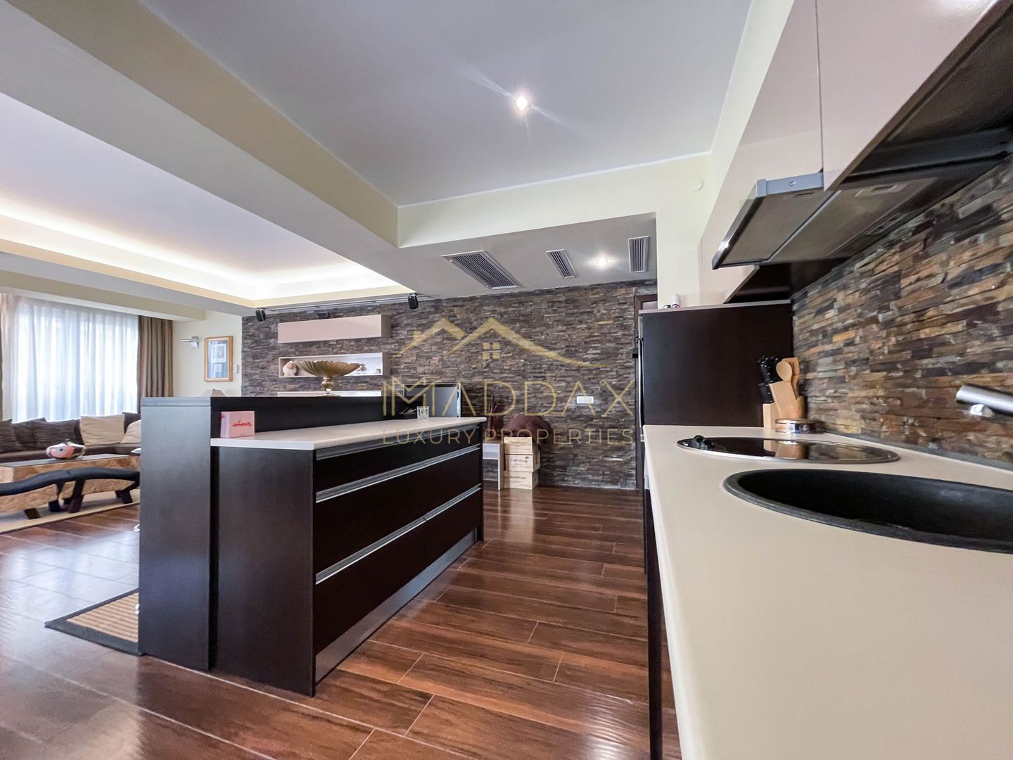 3 rooms apartment *150 SQM*// Fully Furnished / Underground Parking // Herastrau - Poză 14