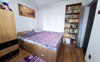 Apartament cu 3 camere, decomandat, zona Vest - Poză 9