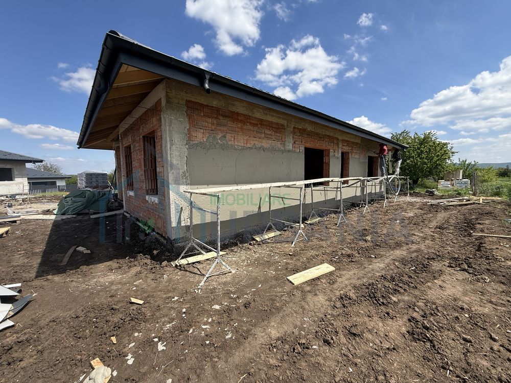 Casă parter de vânzare în Horpaz, Miroslava – 4 camere, 92 mp utili - Poză 5