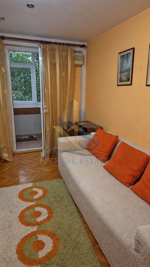 Apartament 3 camere de vânzare Titan - Poză 2