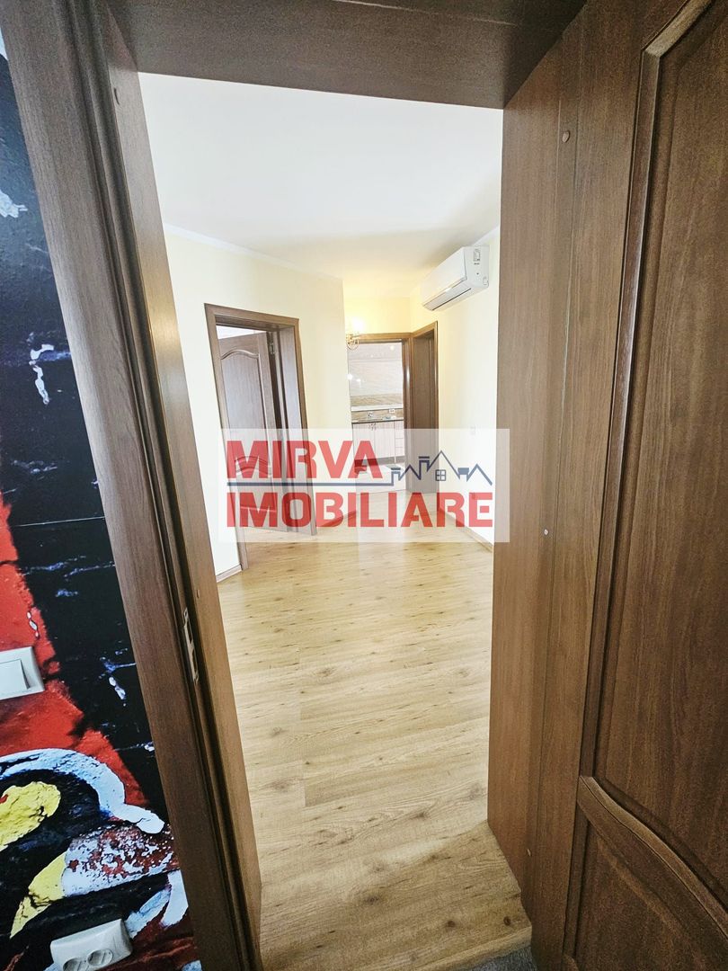 Vilă spațioasă Strejnicu S+P+1E+M, 8 camere, garaj, teren 595 mp - Poză 60