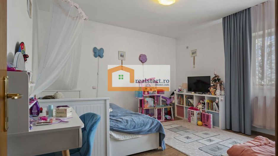 Vila 14 camere, individuala cu teren 590mp, curent trifazic, ALA, Metrou, - Poză 19