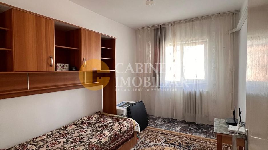 3 camere, decomandat, et. 3/4, Gradinari, 69mp, bloc '80! - Poză 2