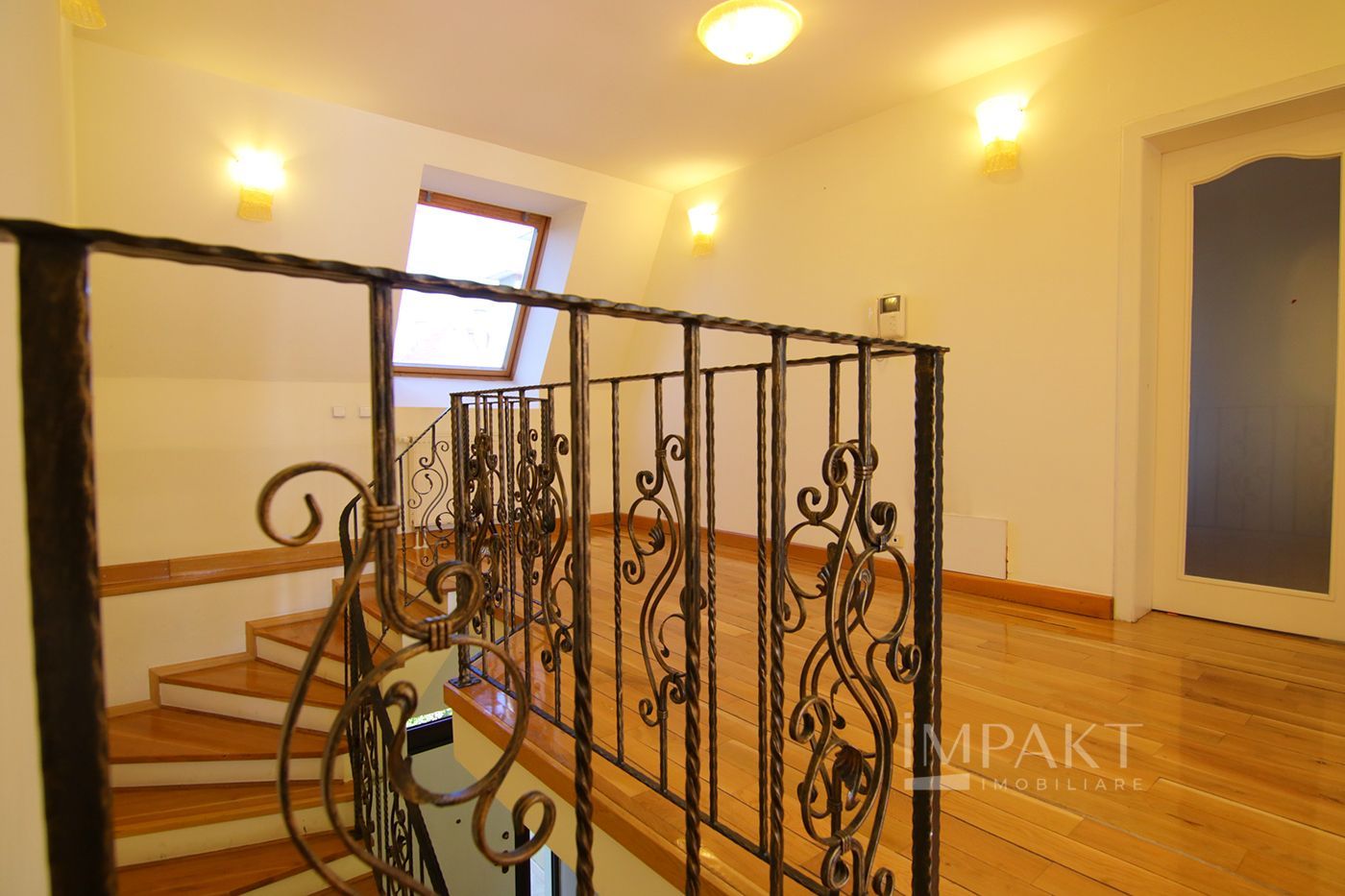 Casa individuala situata la 2 minute de Parcul Engels ! - Poză 26