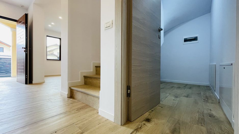 Casa de inchiriat in Dumbravita - Conexiuni excelente si spatiu versatil! - Poză 2