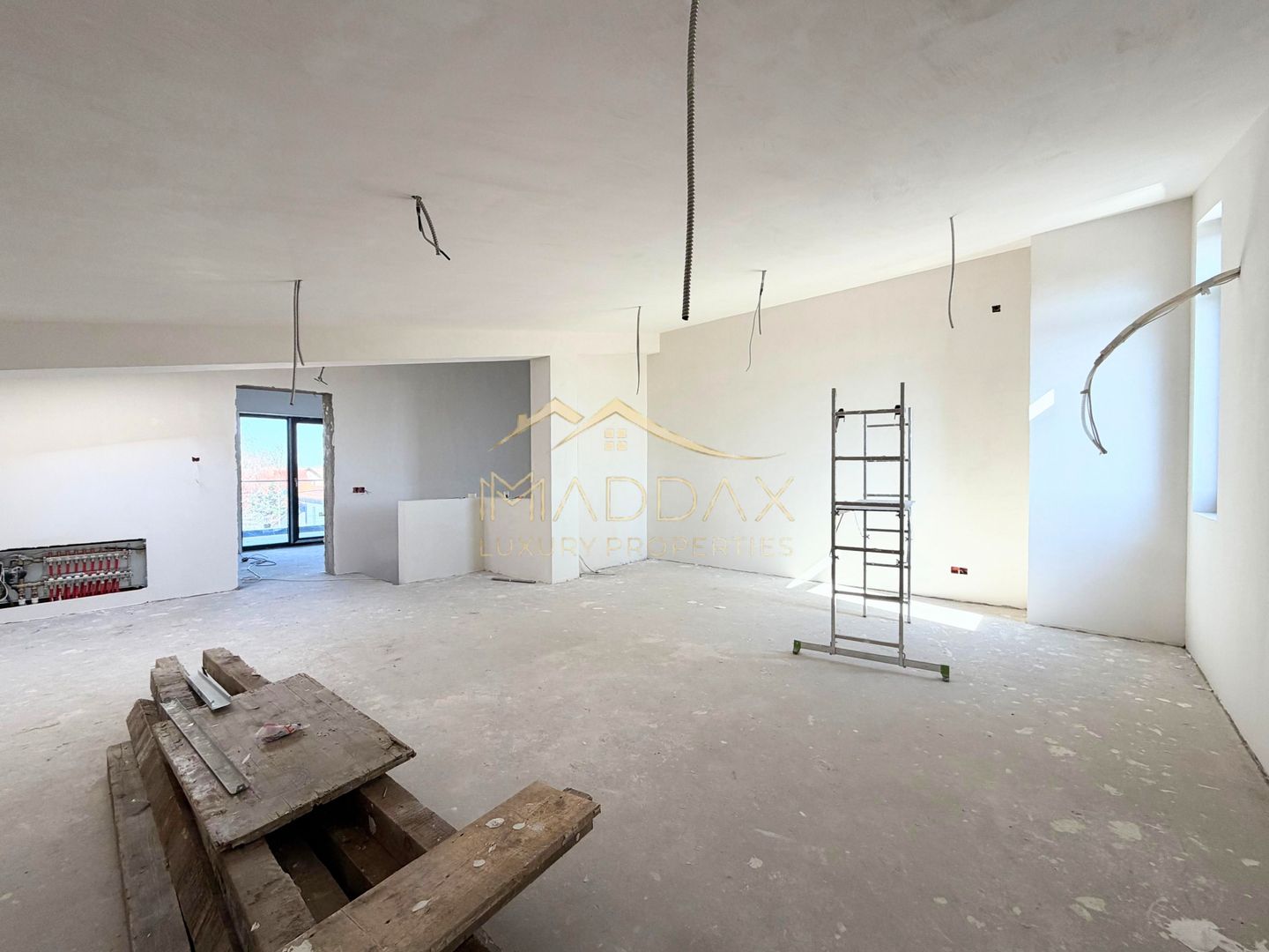 Vila moderna 6 camere // 190mp // teren 300mp // Tunari - Poză 28