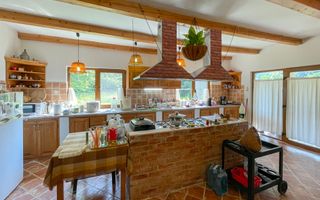 Vila superba 300mp + teren 1400mp & front la rau in Somesul Rece. - Poză 25