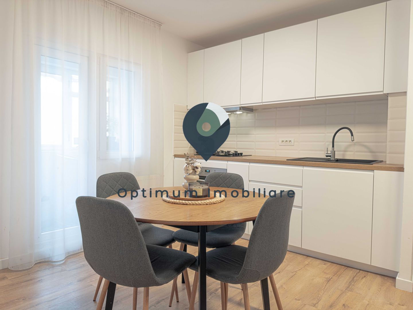 Apartament cu 2 camere, etaj 1/4, renovat, cartier Intre Lacuri ! - Poză 4