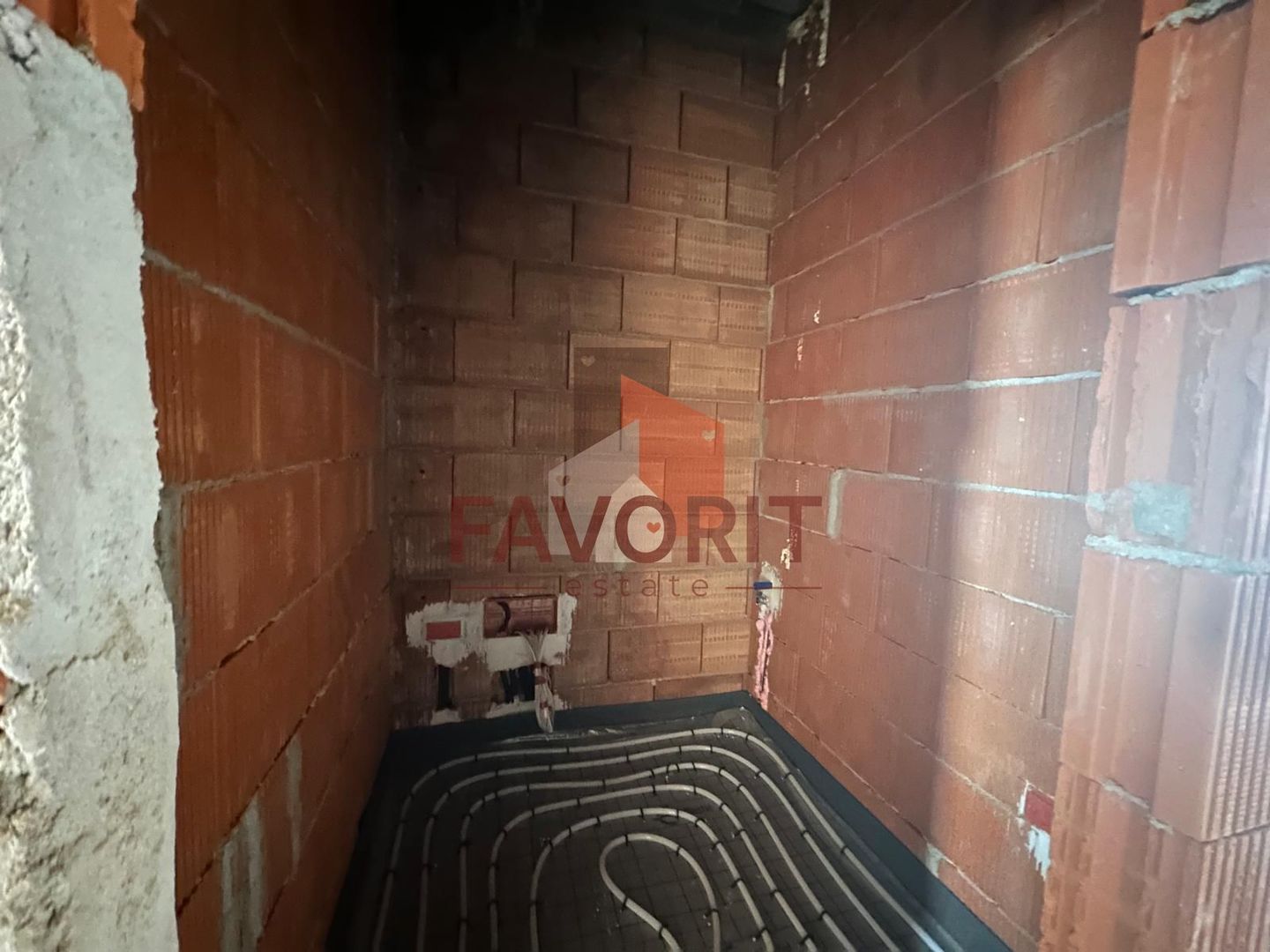 3 camere | 83 mp | Gradina proprie 50 mp | Bloc nou | dressing | 2 bai - Poză 10