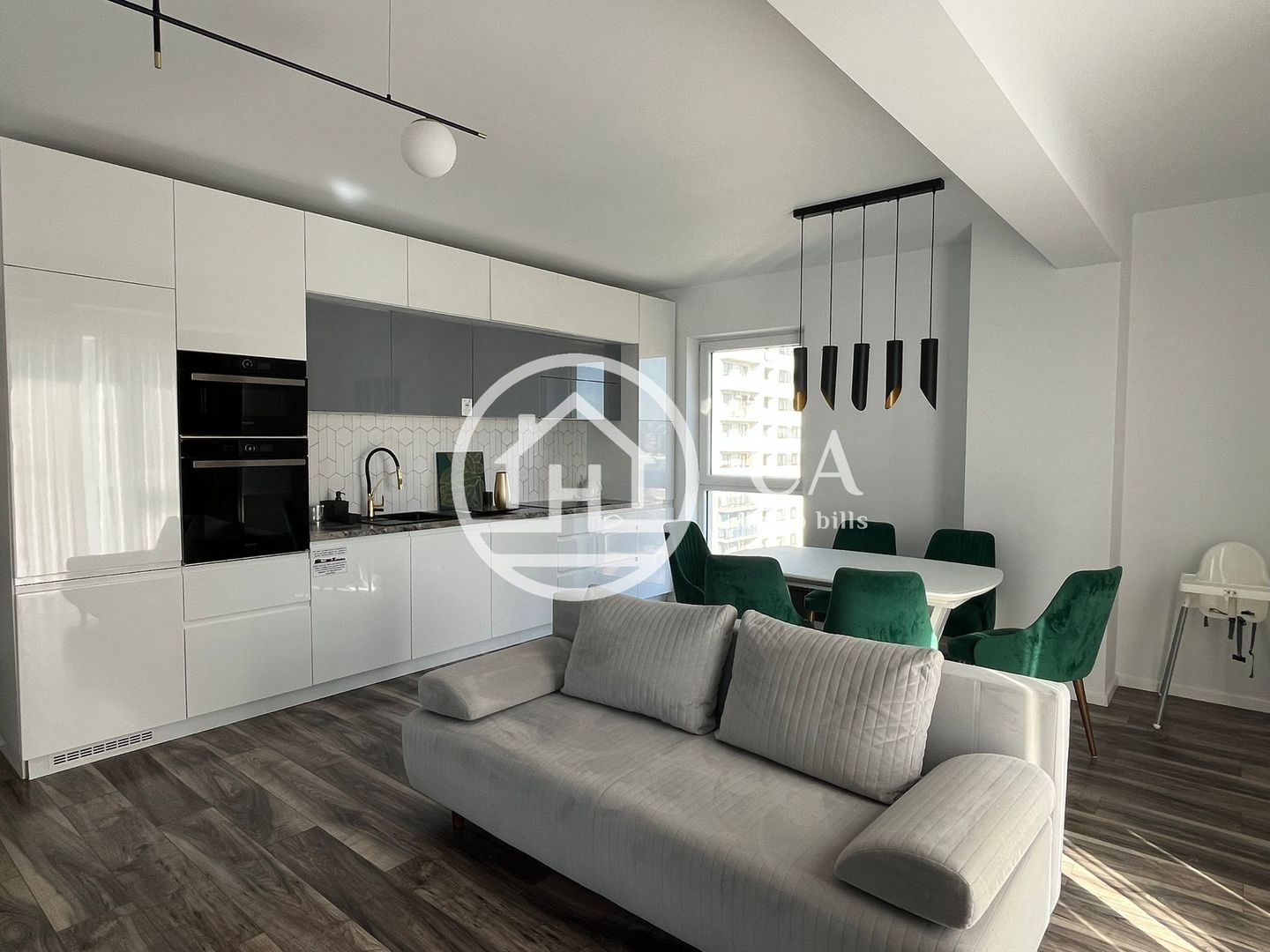 Apartament de închiriat cu 3 camere LUX în Prima Oneștilor, Oradea - Poză 1