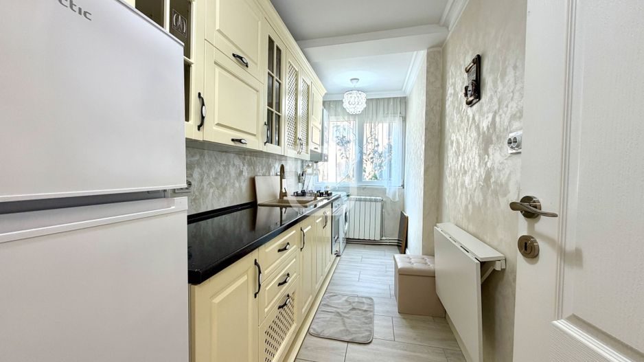 Garsoniera moderna 33mp, LUX ,mobilat si utilat - Poză 6