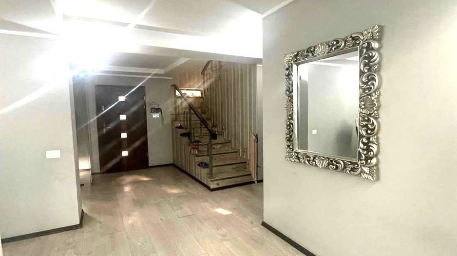 Vila „la cheie” de închiriat în Mazepa, aproape de Faleza Dunării - Poză 7