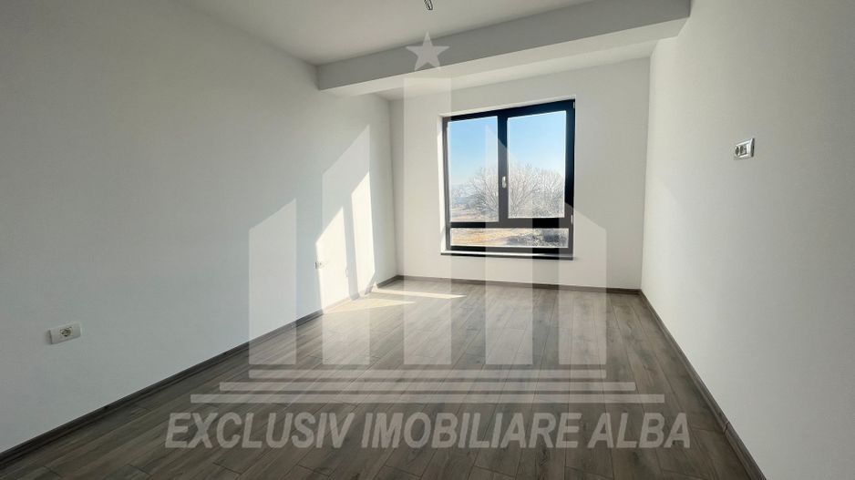 Apartament cu 2 camere, Bloc Nou - Poză 2