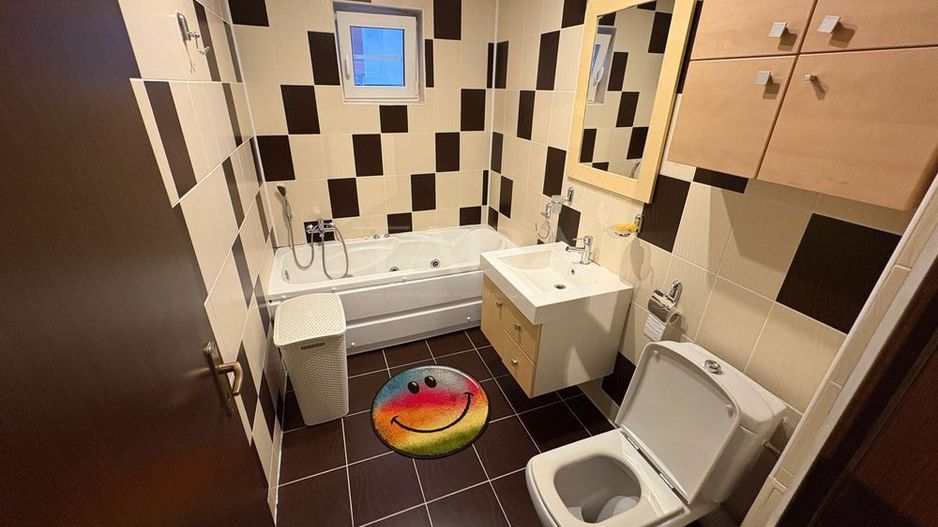 Apartament cu 2 camere, parcare inclusă, zona centrală Eroilor. - Poză 7
