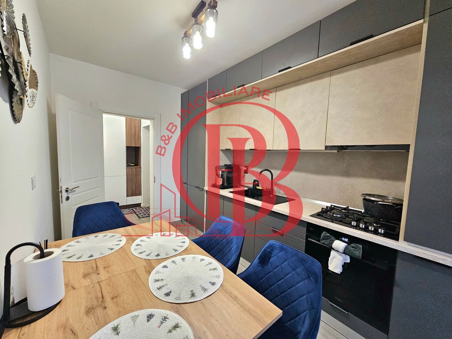 Apartament 3 camere Modern+2 locuri de parcare subterane - Poză 4