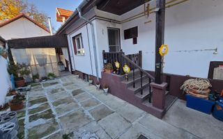 Casa 7 camere 3 bai 2 intrari Zona Garii - Poză 34