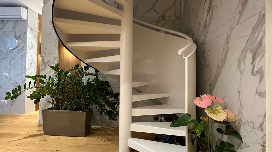 Apartament pe 2 niveluri - Poză 9