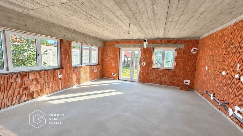 Casa cu 5 camere la rosu, nou construita, Sagu/ sau schimb cu apartament - Poză 5